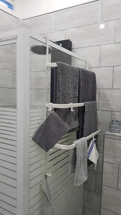 Appartamento Chambre luxueuse proche centre ville et aéroport Montignies-sur-Sambre Belgio